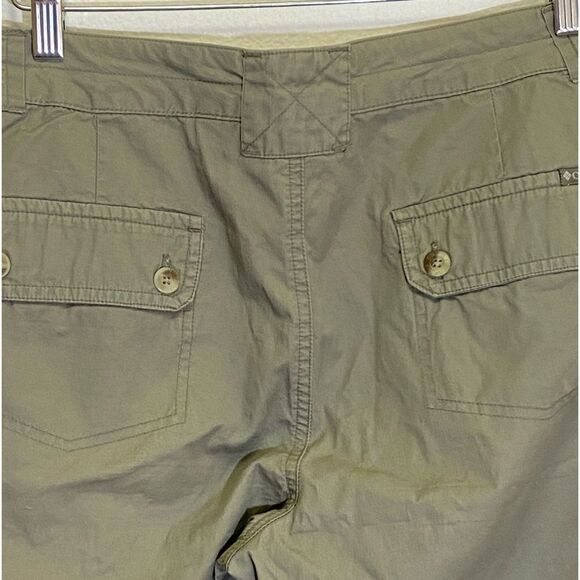Columbia  - Olive Green 7 Pocket Cargo Capris - size 10 - Picture 7 of 7